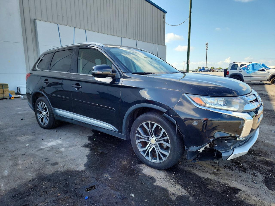 Mitsubishi OUTLANDER 2017 — Copart