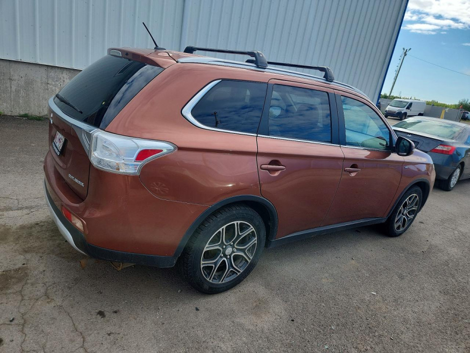 Mitsubishi OUTLANDER 2015 — Copart