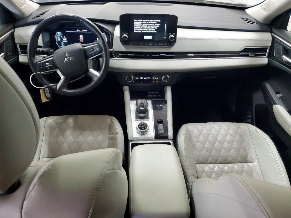 Mitsubishi OUTLANDER 2024 — Copart