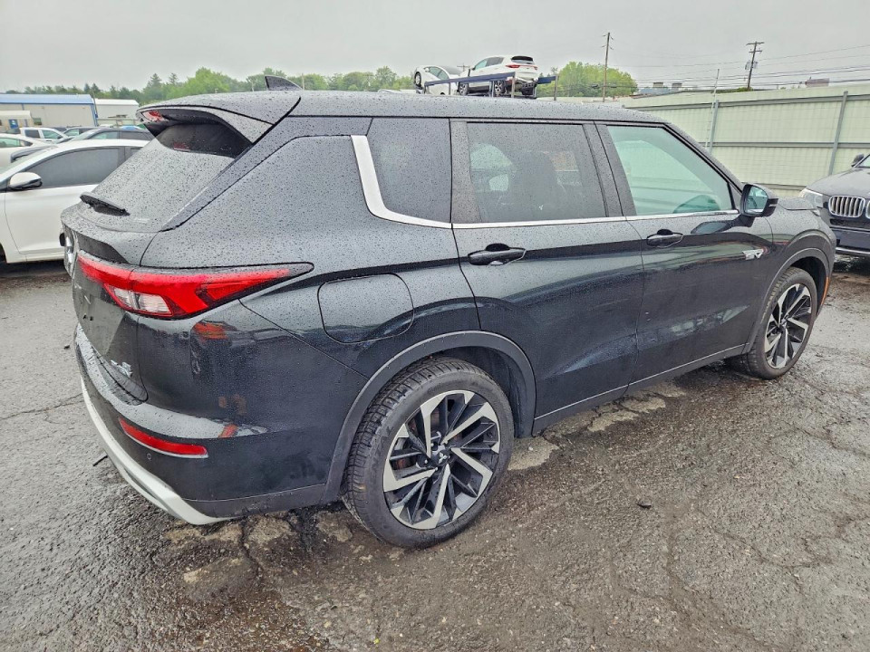 Mitsubishi OUTLANDER 2023 — Copart