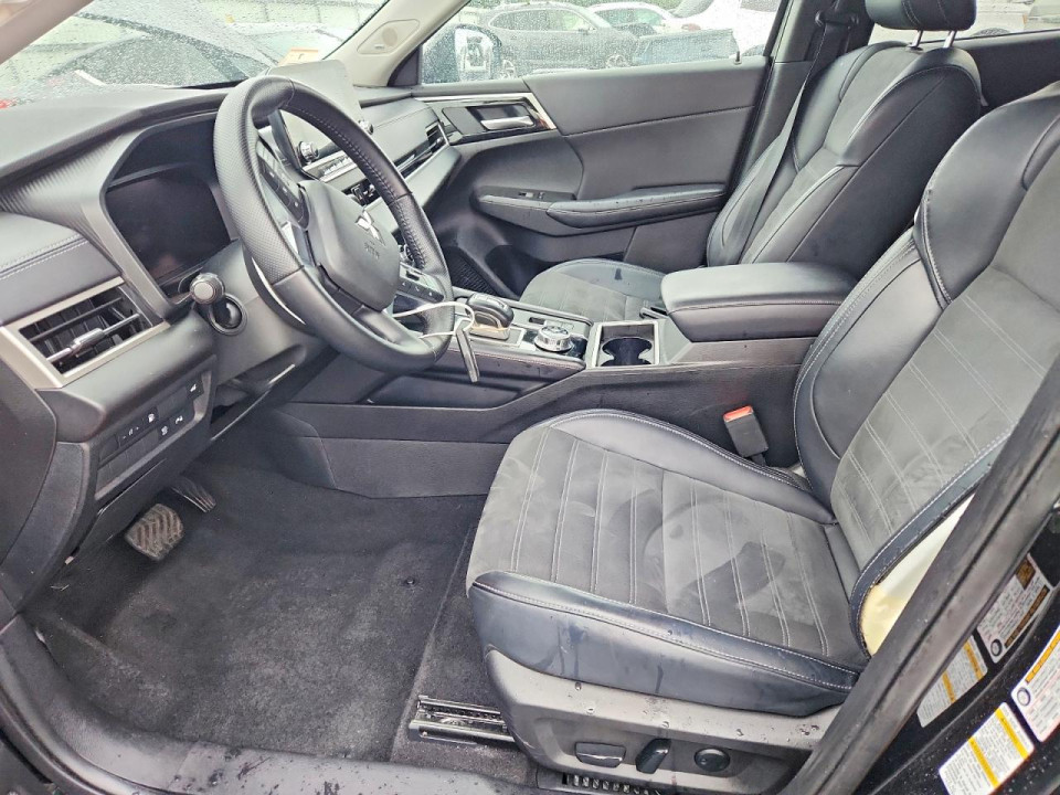Mitsubishi OUTLANDER 2023 — Copart