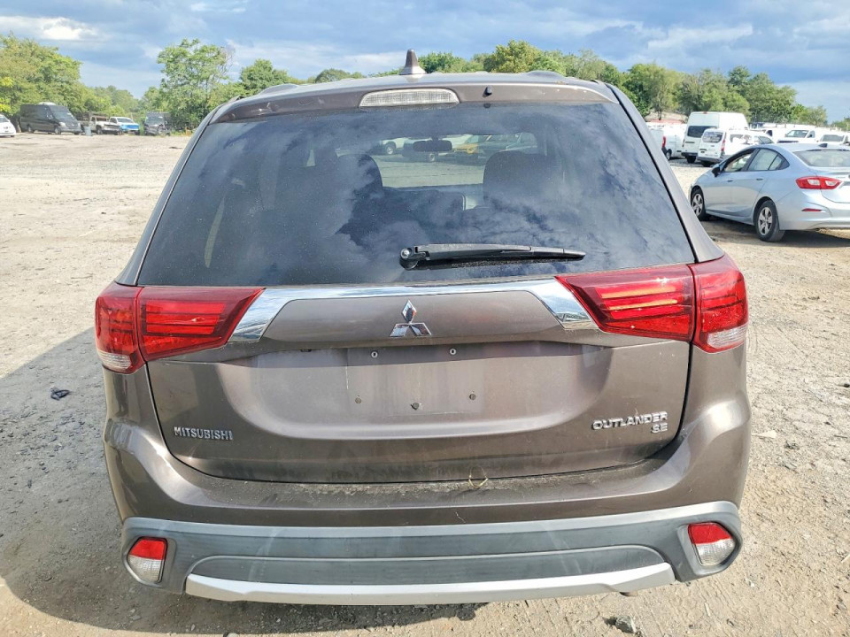 Mitsubishi OUTLANDER 2017 — Copart