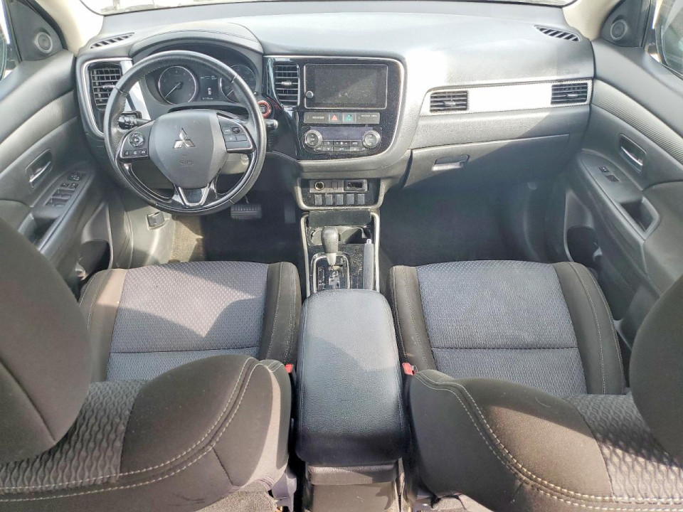 Mitsubishi OUTLANDER 2017 — Copart