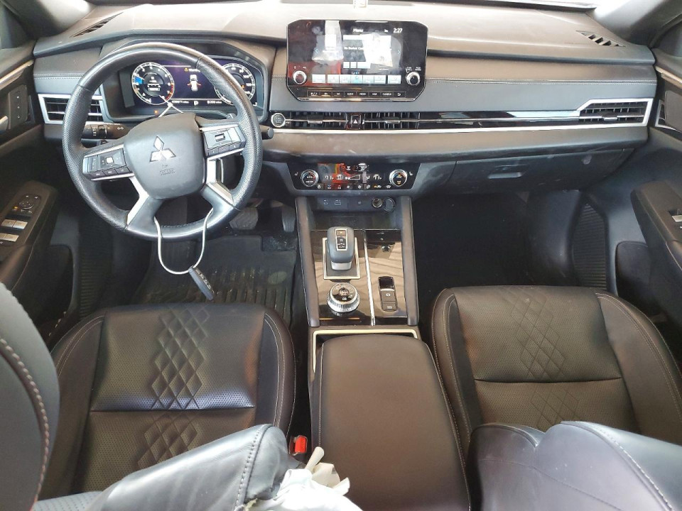 Mitsubishi OUTLANDER 2024 — Copart
