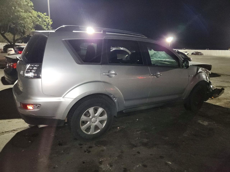 Mitsubishi OUTLANDER 2013 — Copart