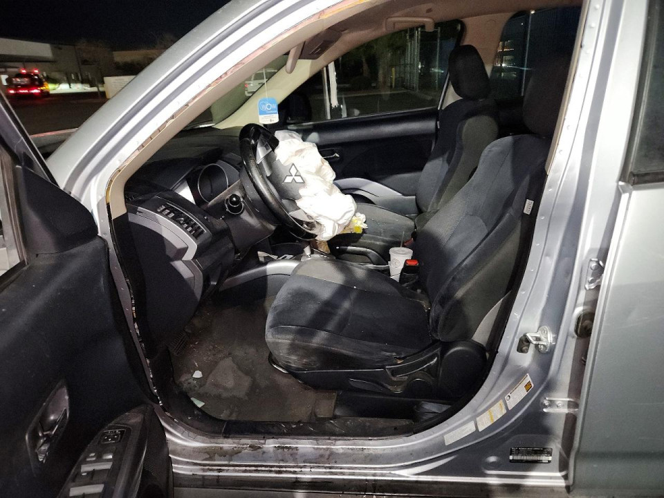 Mitsubishi OUTLANDER 2013 — Copart