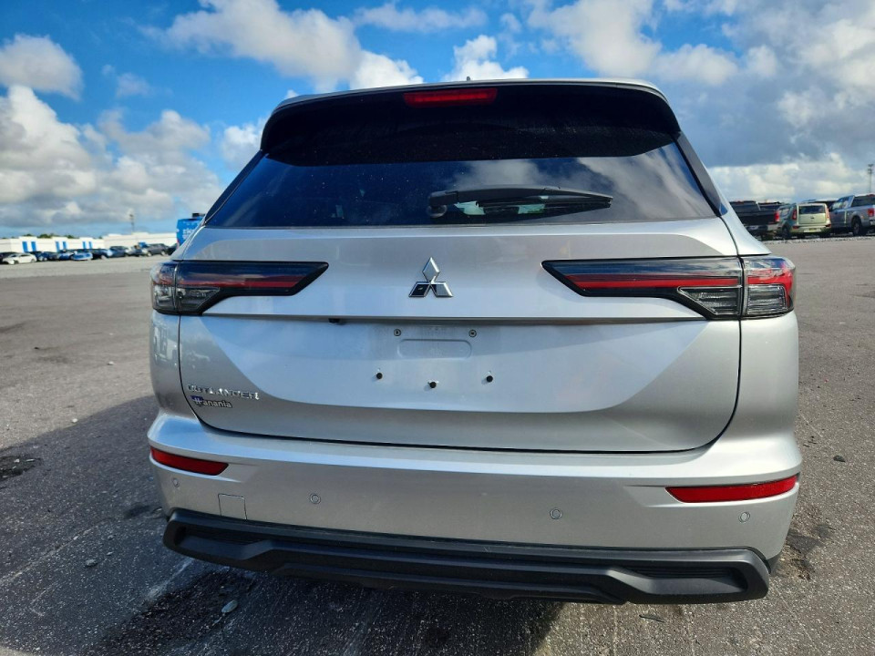 Mitsubishi OUTLANDER 2025 — Copart