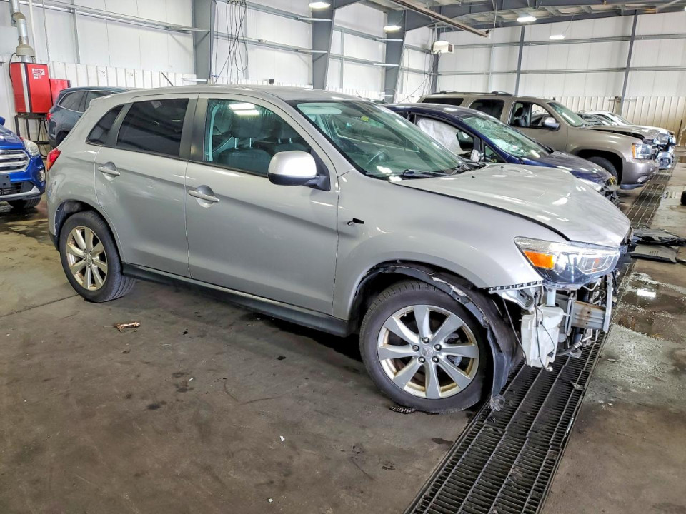 Mitsubishi OUTLANDER 2015 — Copart