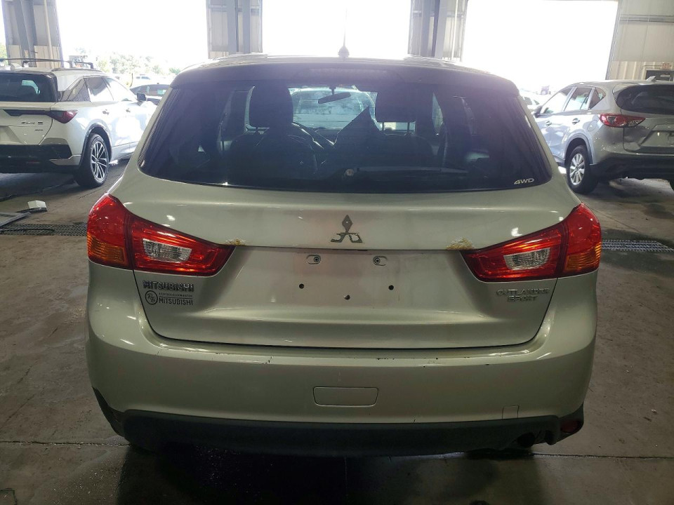 Mitsubishi OUTLANDER 2015 — Copart