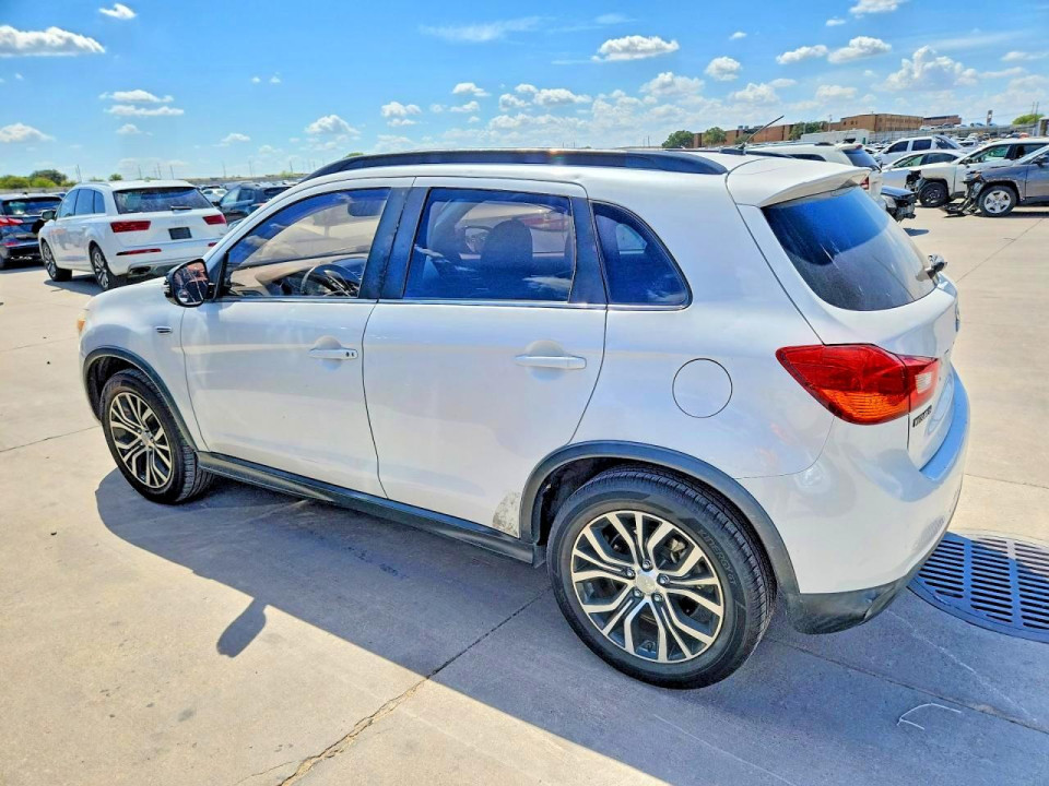 Mitsubishi OUTLANDER 2016 — Copart