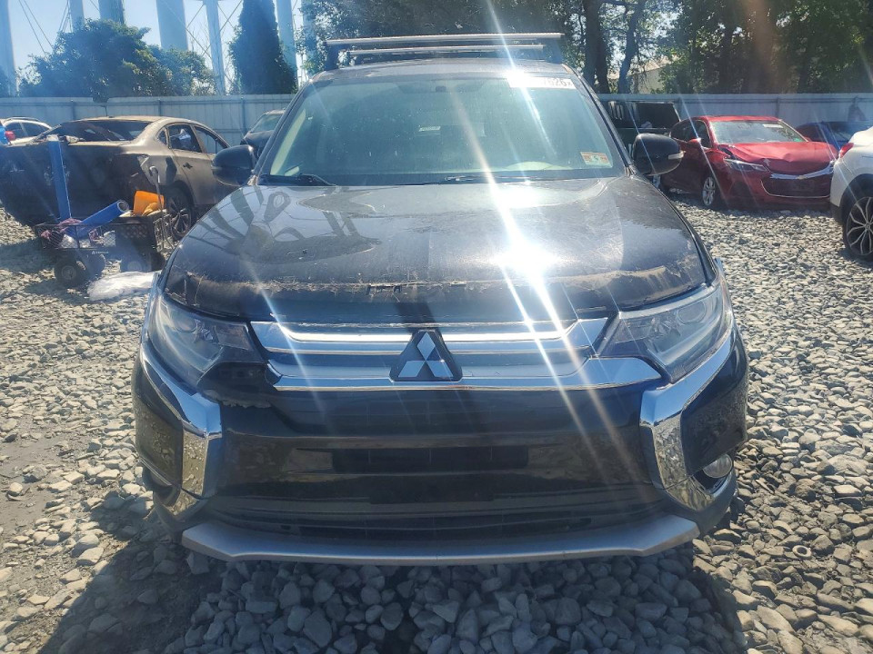 Mitsubishi OUTLANDER 2017 — Copart