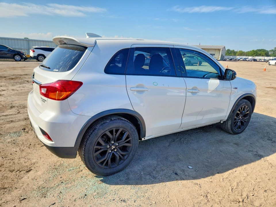 Mitsubishi OUTLANDER 2018 — Copart