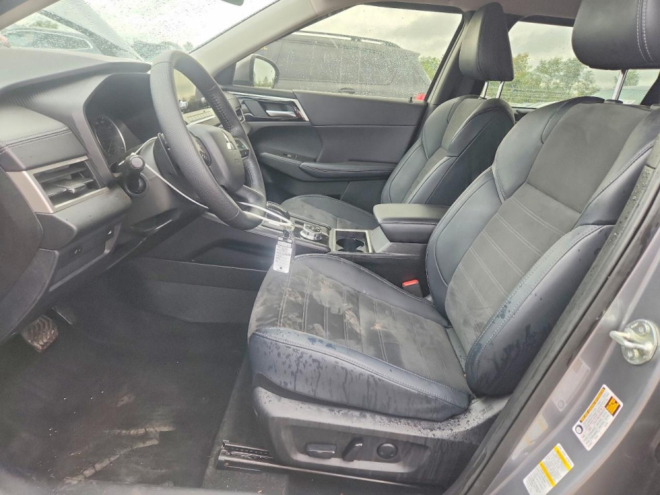 Mitsubishi OUTLANDER 2024 — Copart