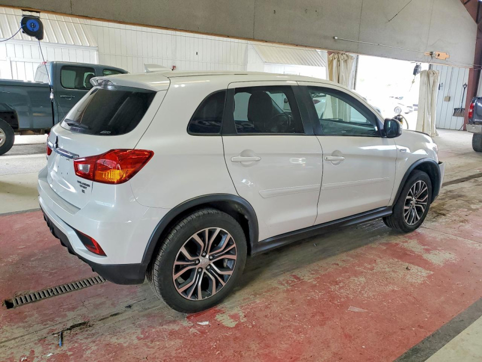 Mitsubishi OUTLANDER 2018 — Copart