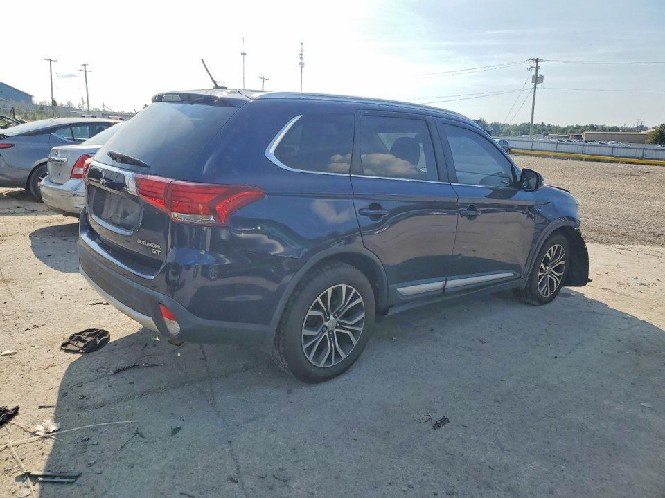 Mitsubishi OUTLANDER 2016 — Copart