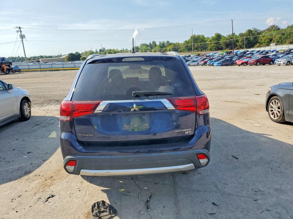 Mitsubishi OUTLANDER 2016 — Copart