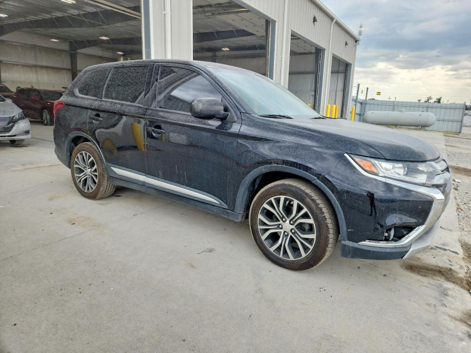 Mitsubishi OUTLANDER 2017 — Copart