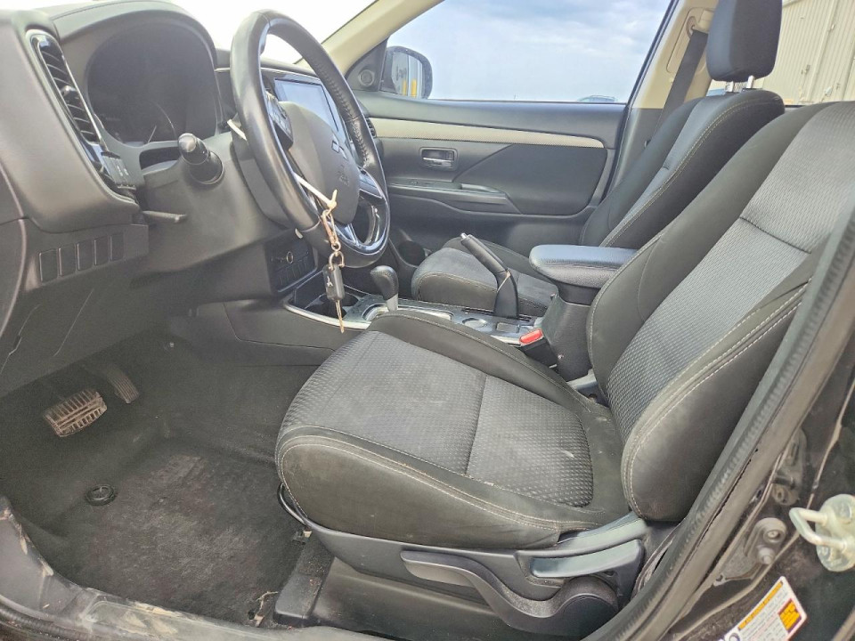 Mitsubishi OUTLANDER 2017 — Copart