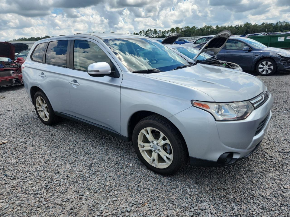 Mitsubishi OUTLANDER 2014 — Copart