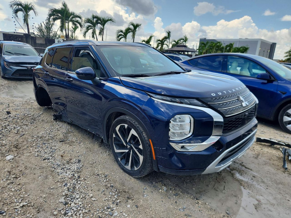 Mitsubishi OUTLANDER 2023 — Copart