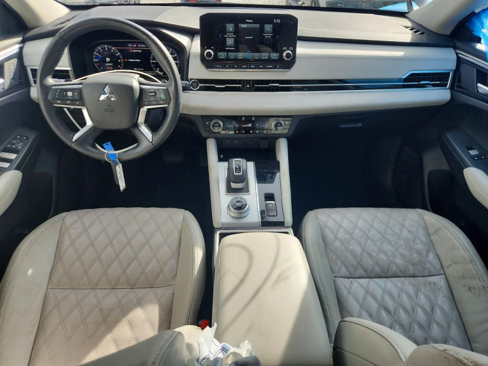 Mitsubishi OUTLANDER 2023 — Copart