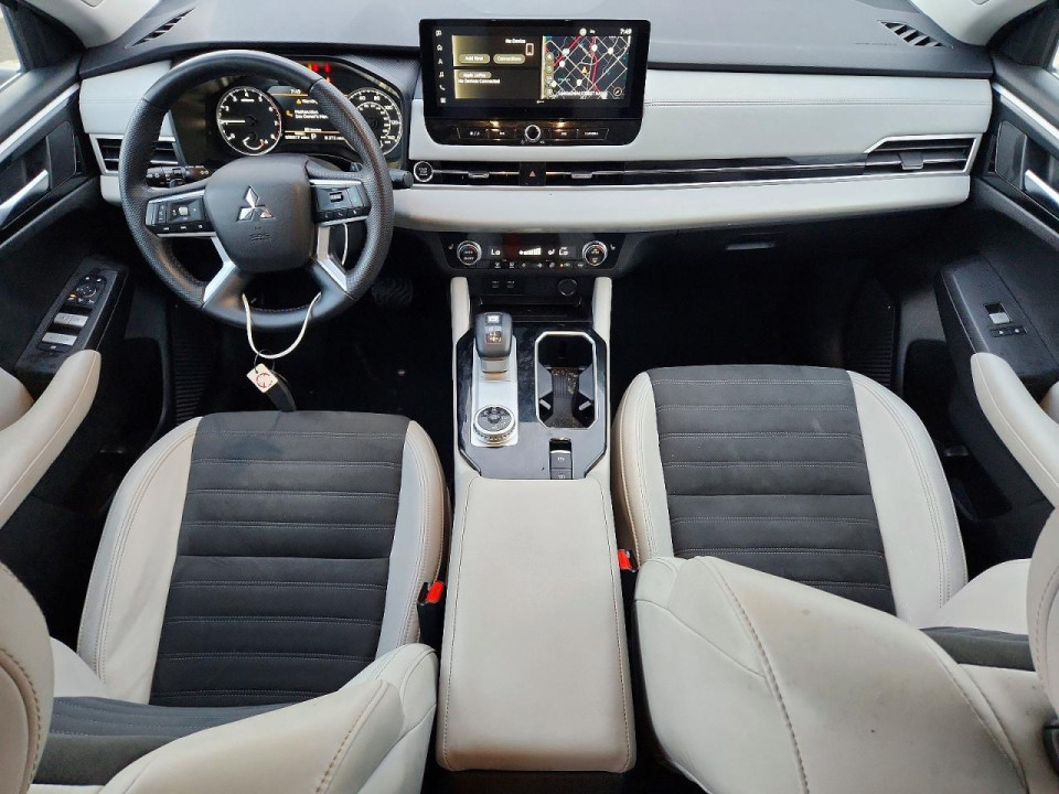 Mitsubishi OUTLANDER 2025 — Copart