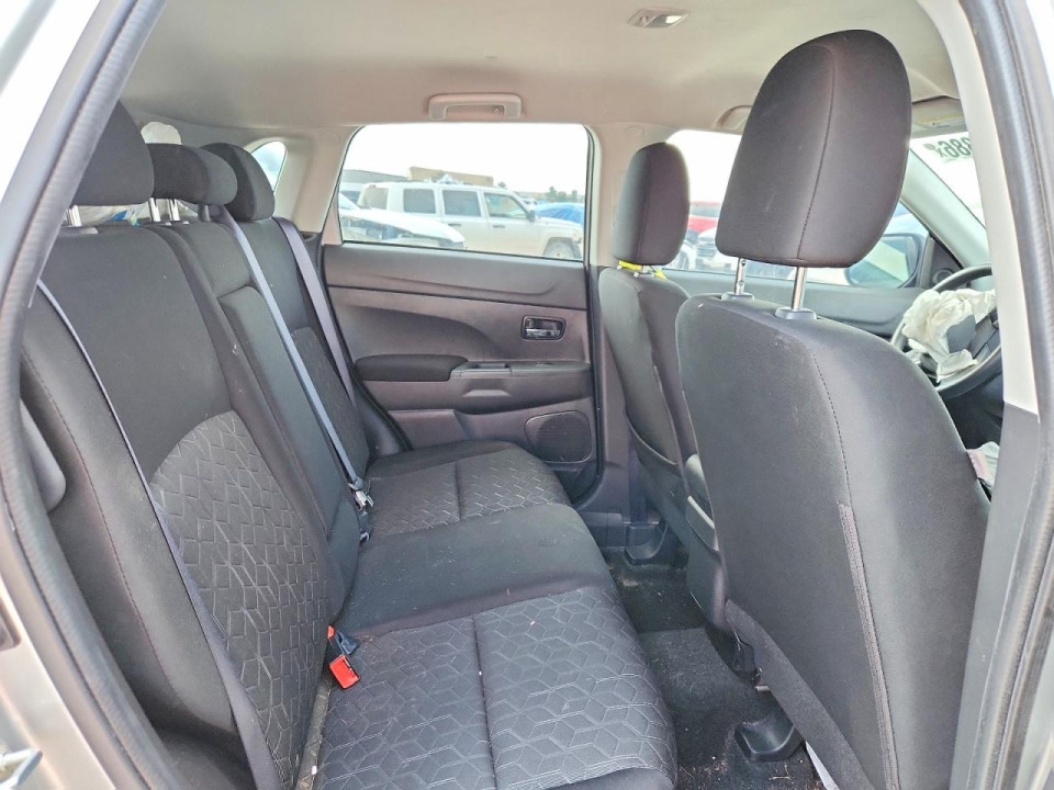 Mitsubishi OUTLANDER 2025 — Copart