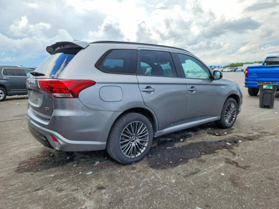 Mitsubishi OUTLANDER 2021 — Copart