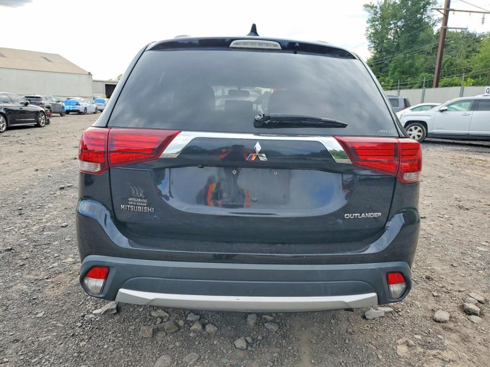 Mitsubishi OUTLANDER 2017 — Copart