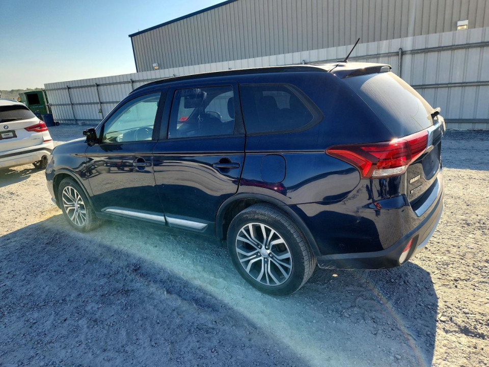 Mitsubishi OUTLANDER 2016 — Copart