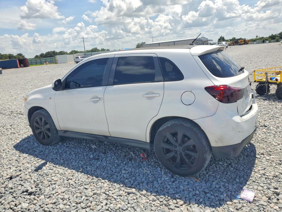 Mitsubishi OUTLANDER 2015 — Copart