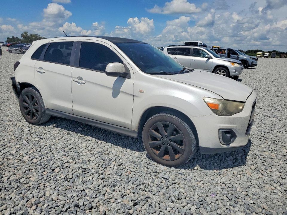 Mitsubishi OUTLANDER 2015 — Copart