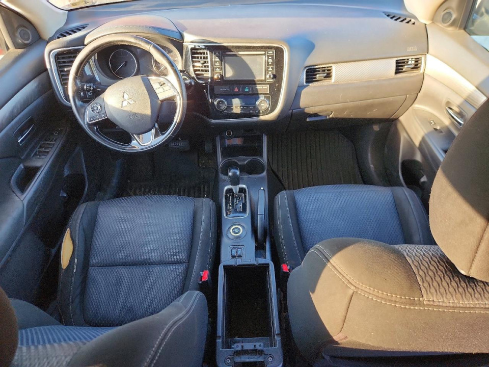 Mitsubishi OUTLANDER 2016 — Copart