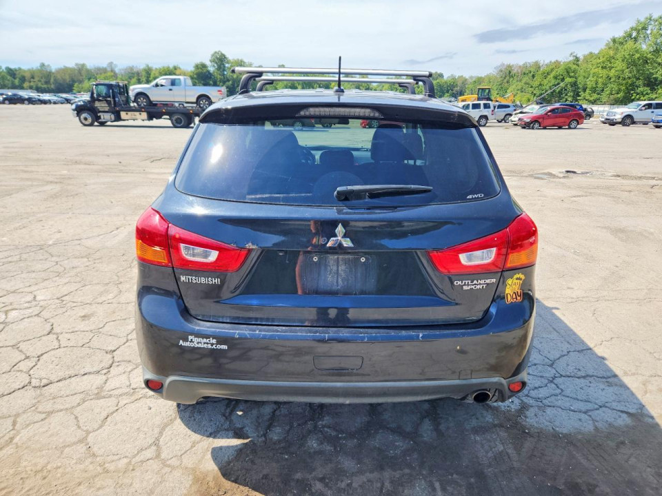 Mitsubishi OUTLANDER 2015 — Copart