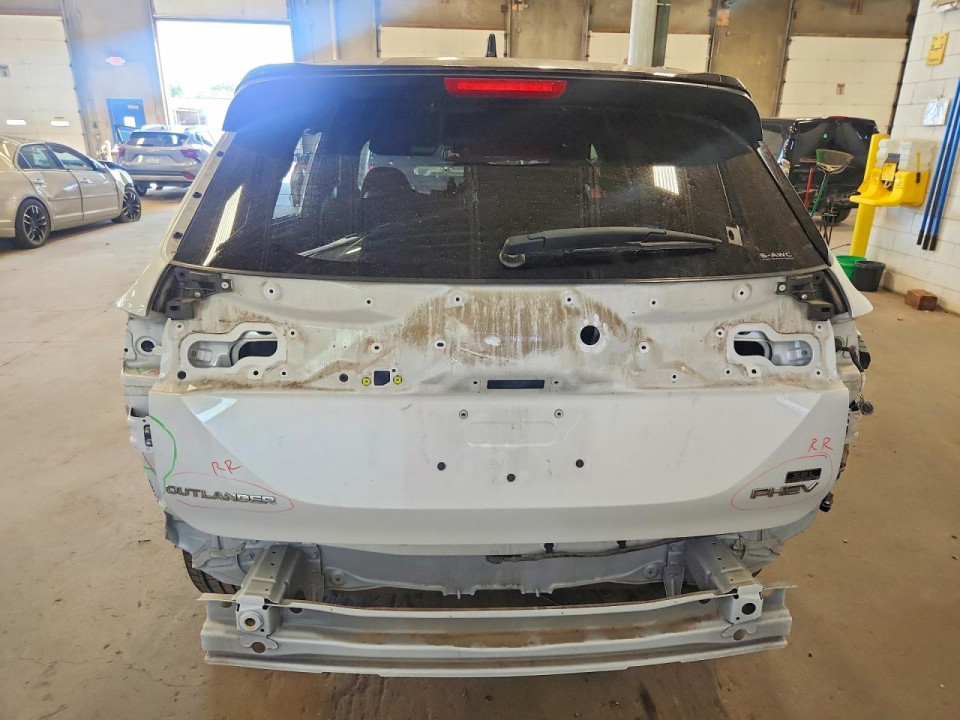 Mitsubishi OUTLANDER 2024 — Copart