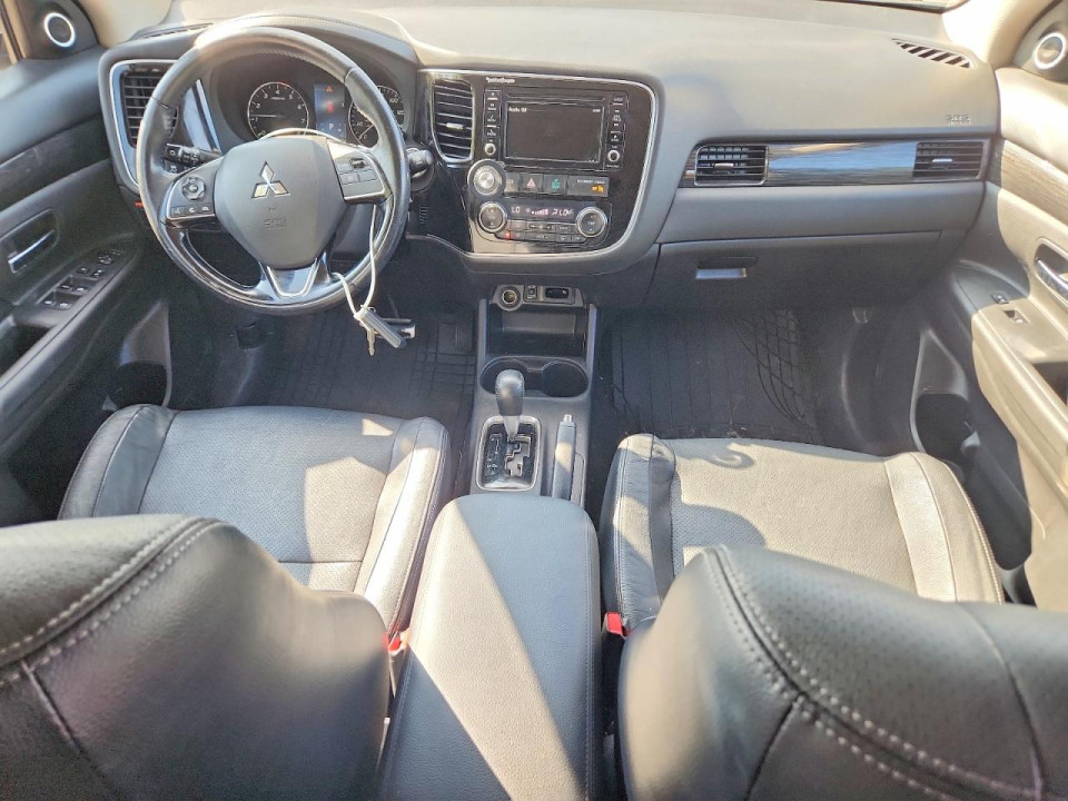Mitsubishi OUTLANDER 2016 — Copart