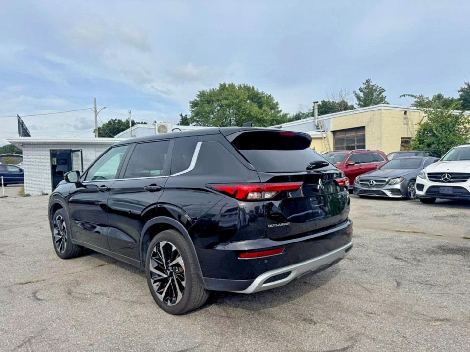 Mitsubishi OUTLANDER 2023 — Copart