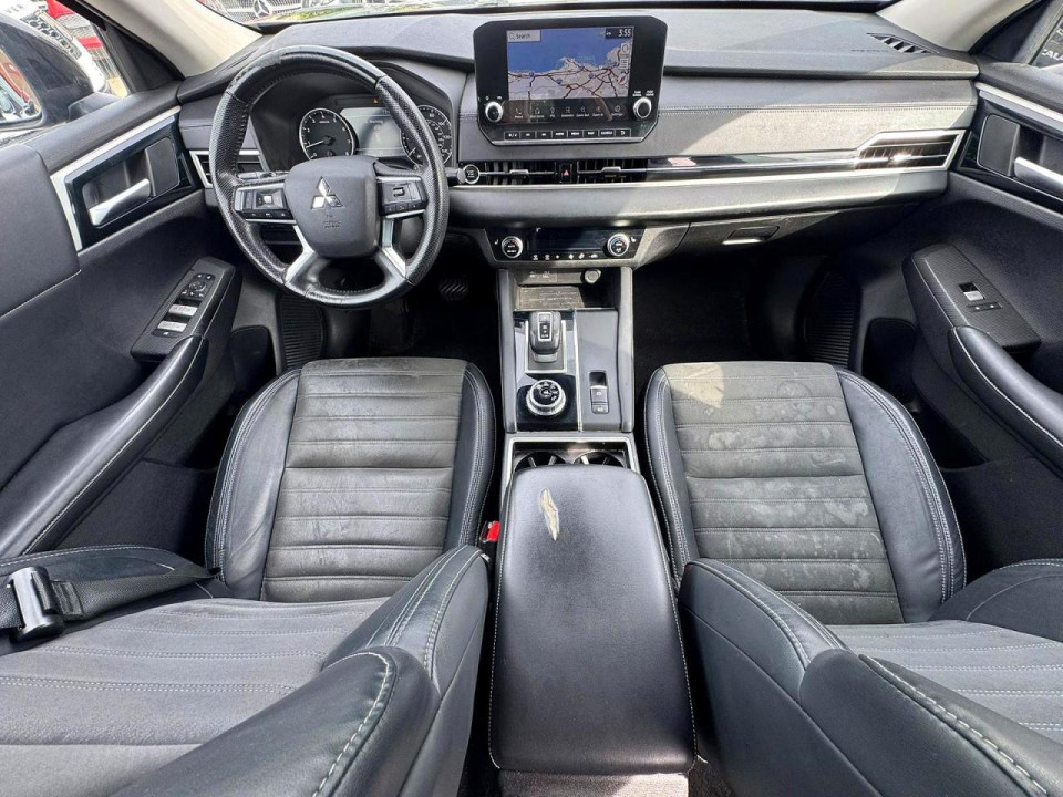 Mitsubishi OUTLANDER 2023 — Copart