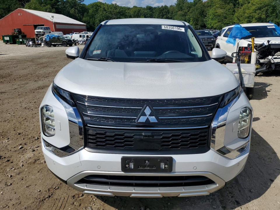 Mitsubishi OUTLANDER 2024 — Copart