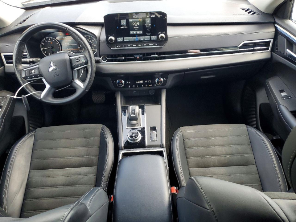 Mitsubishi OUTLANDER 2024 — Copart