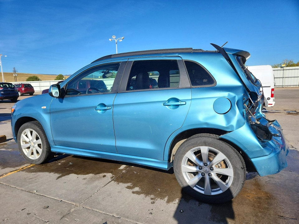 Mitsubishi OUTLANDER 2012 — Copart