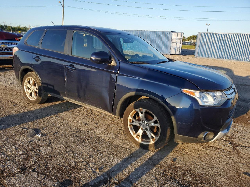 Mitsubishi OUTLANDER 2015 — Copart