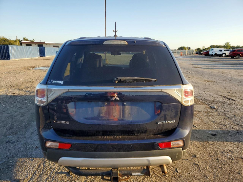Mitsubishi OUTLANDER 2015 — Copart