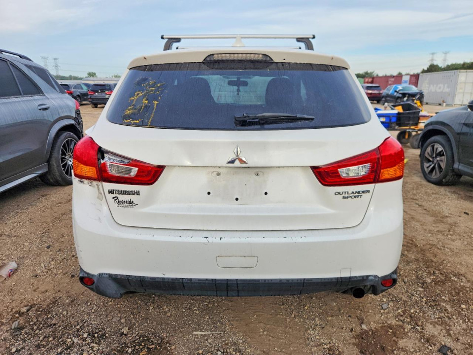 Mitsubishi OUTLANDER 2017 — Copart