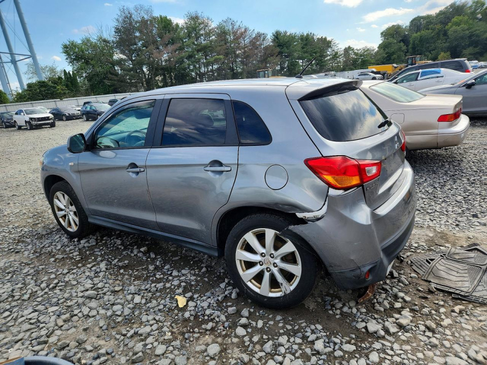 Mitsubishi OUTLANDER 2015 — Copart