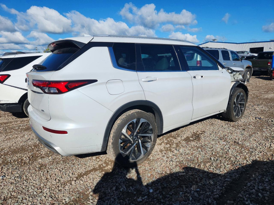 Mitsubishi OUTLANDER 2023 — Copart