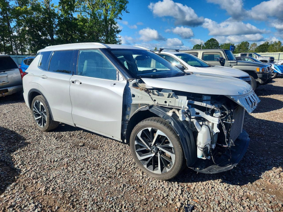 Mitsubishi OUTLANDER 2023 — Copart