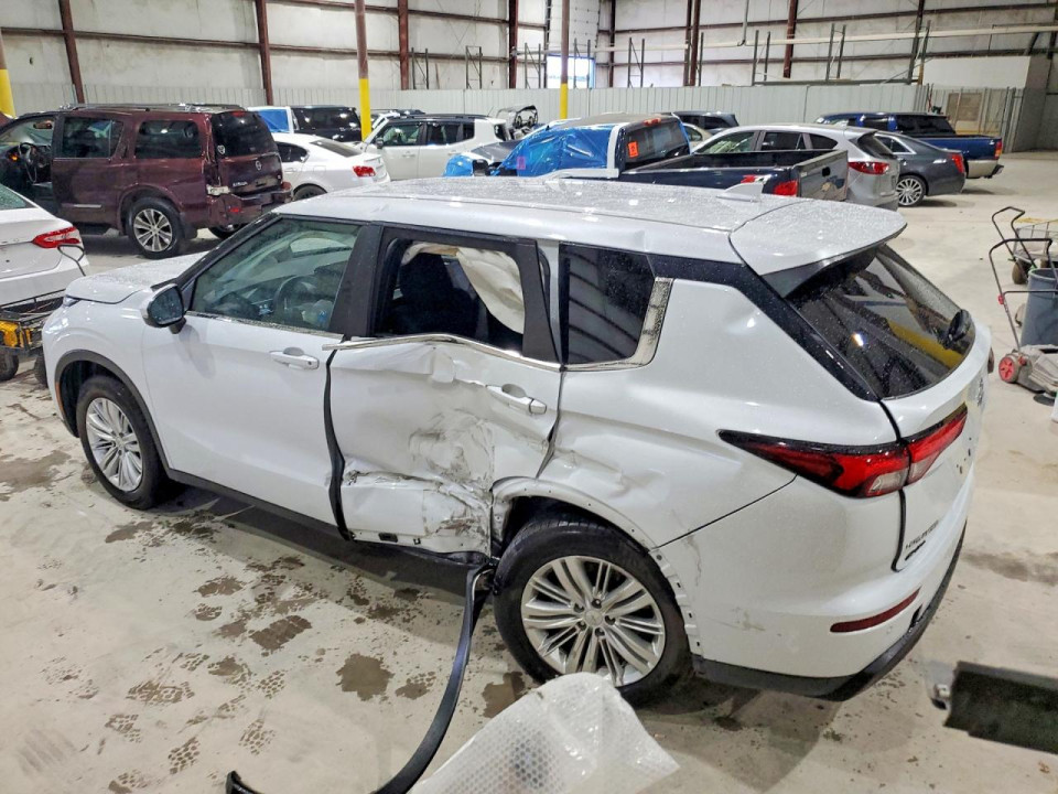 Mitsubishi OUTLANDER 2024 — Copart