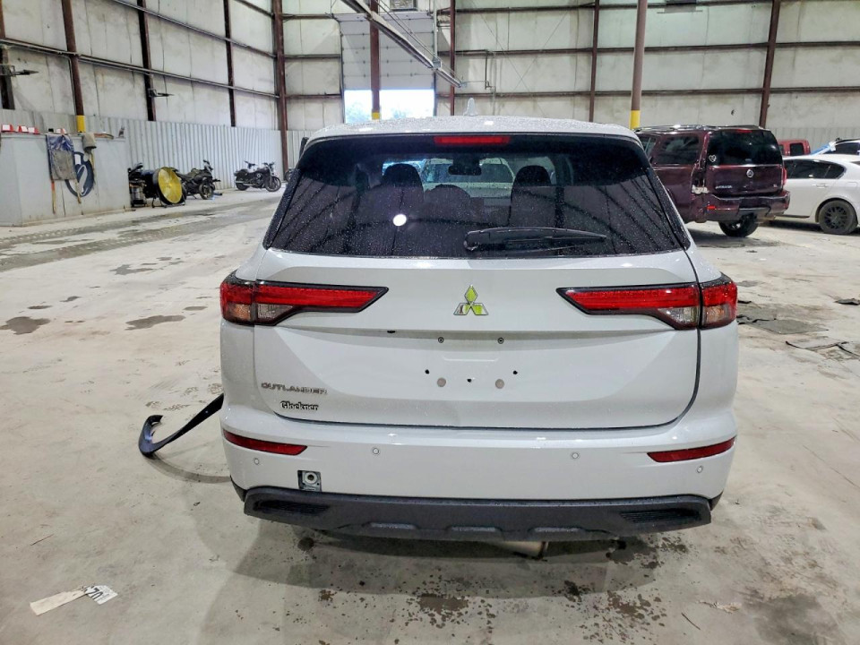 Mitsubishi OUTLANDER 2024 — Copart