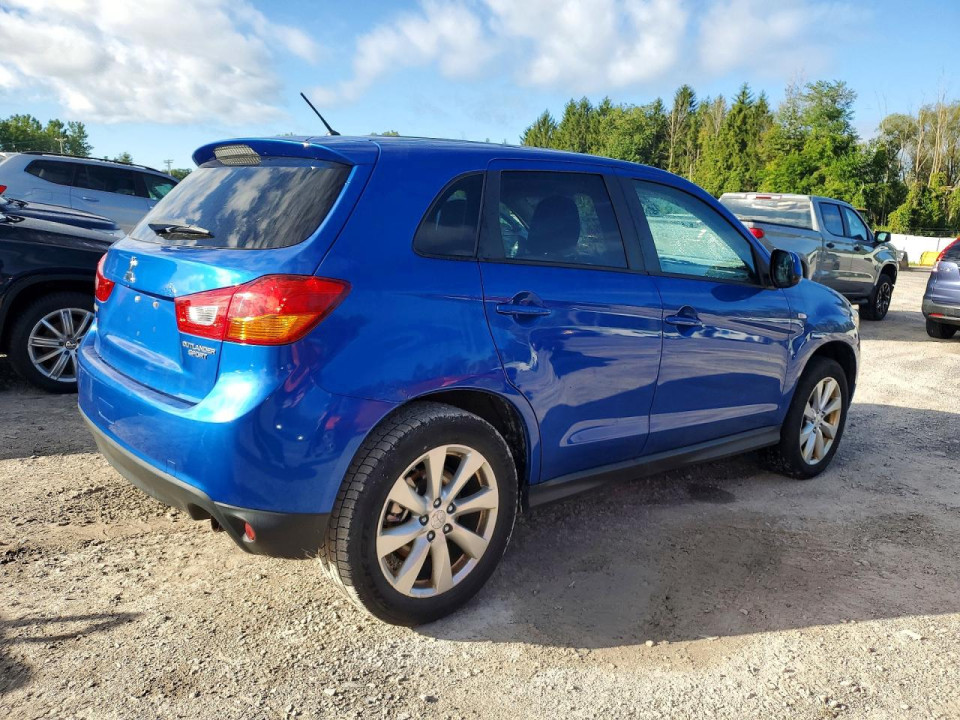 Mitsubishi OUTLANDER 2015 — Copart